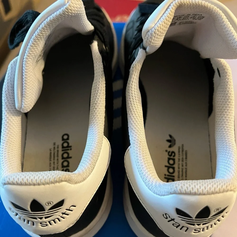 Adidas - Picture 7 of 9